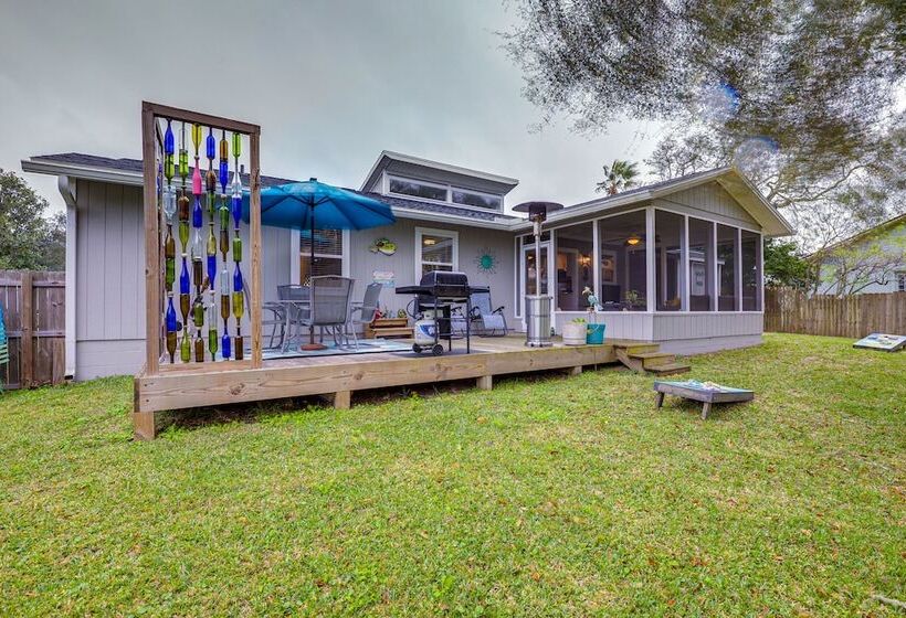 St Augustine Home W/ Deck < Half Mi To Beach!