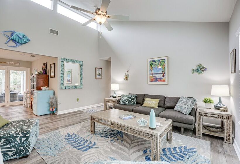 St Augustine Home W/ Deck < Half Mi To Beach!