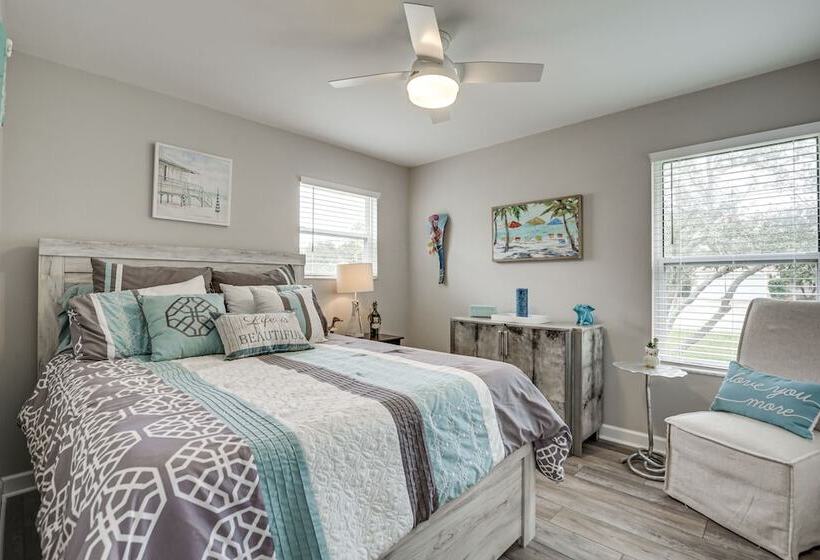 St Augustine Home W/ Deck < Half Mi To Beach!