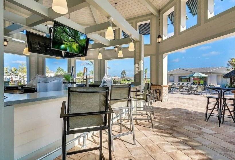 Stars Align @ Storey Lake By Shine Villas #406