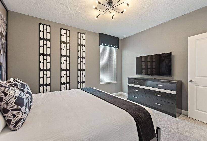 Stars Align @ Storey Lake By Shine Villas #406