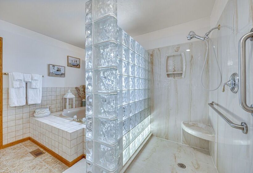 Stunning Calhan Home W/ Indoor Pool!