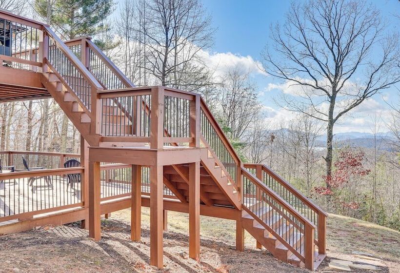 Stunning Hayesville Retreat: 2 Mi To Lake Chatuge