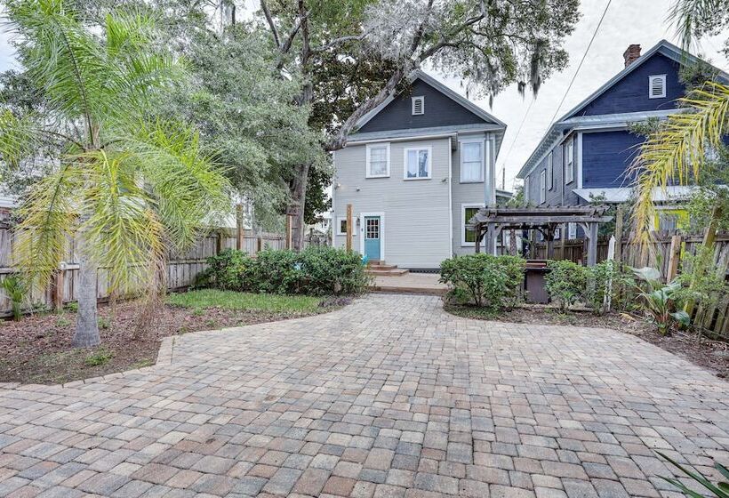 Stylish Home In Springfield Historic District!