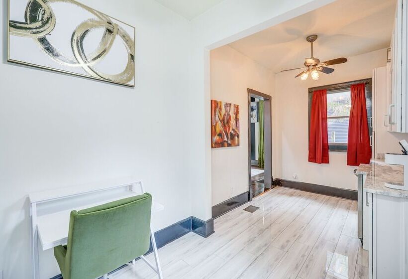 Stylish Home In Springfield Historic District!