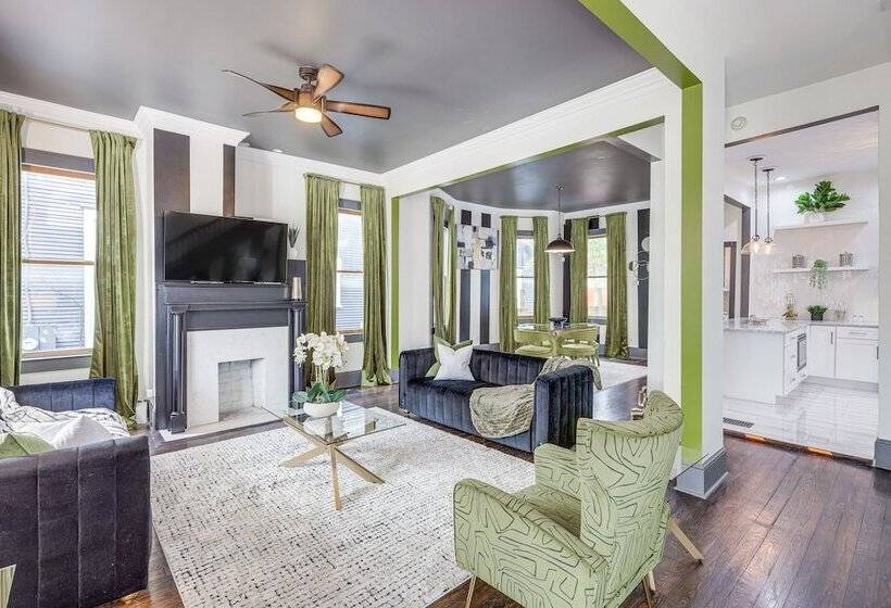 Stylish Home In Springfield Historic District!