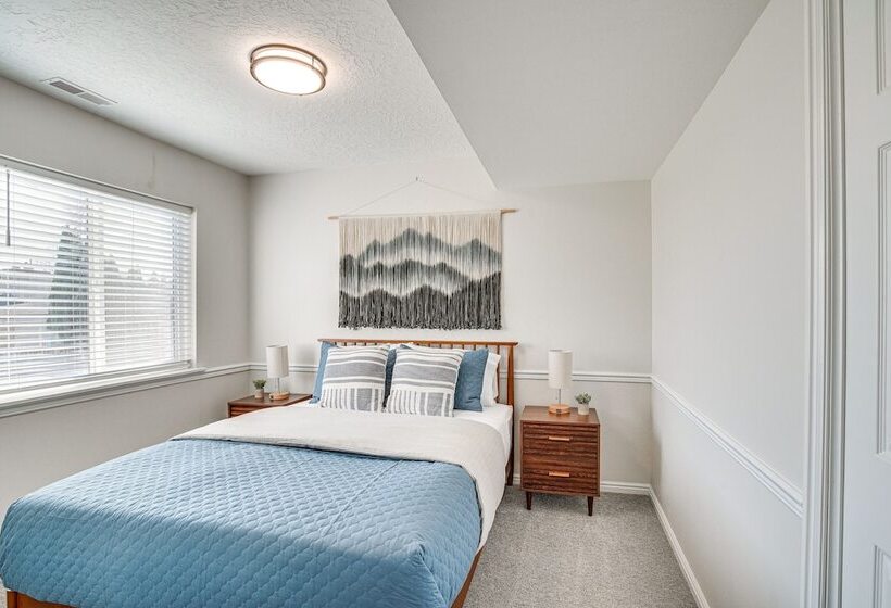 Stylish Orem Retreat W/ Deck, Near Byu & Uvu!