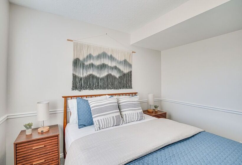 Stylish Orem Retreat W/ Deck, Near Byu & Uvu!