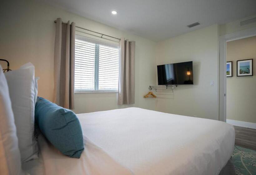 Sugarloaf Key Hotel At Koa Resort