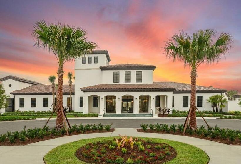 Summer Solstice @ Windsor Westside By Shine Villas #114