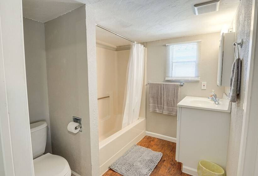 Sun Soaked Okeechobee Retreat W/ Canal Views!