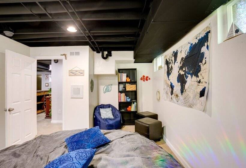 Sunland Hills Home W/ Theater Room & Fire Pit!