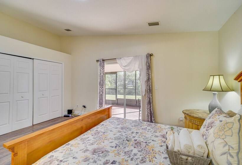 Sunny Palm Bay Home W/ Screened Porch Near Beaches