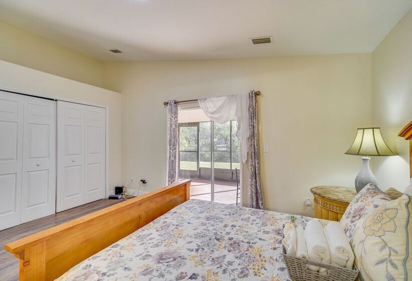 Sunny Palm Bay Home W/ Screened Porch Near Beaches