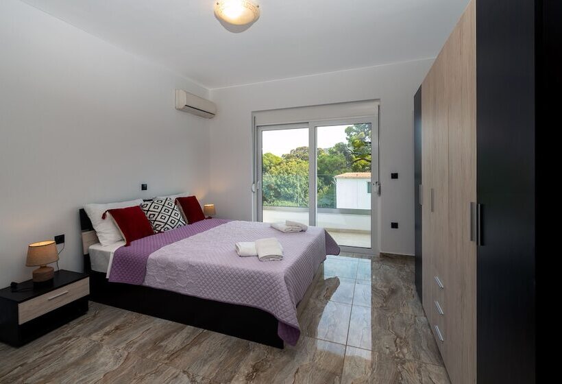 Sweet Home Apartments