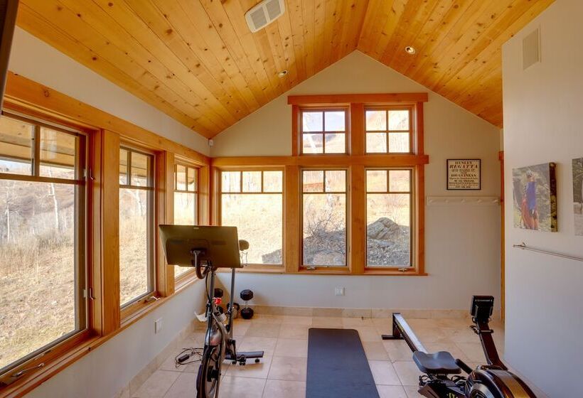 Telluride Mountain Chalet W/ Gym, Hot Tub & Views!
