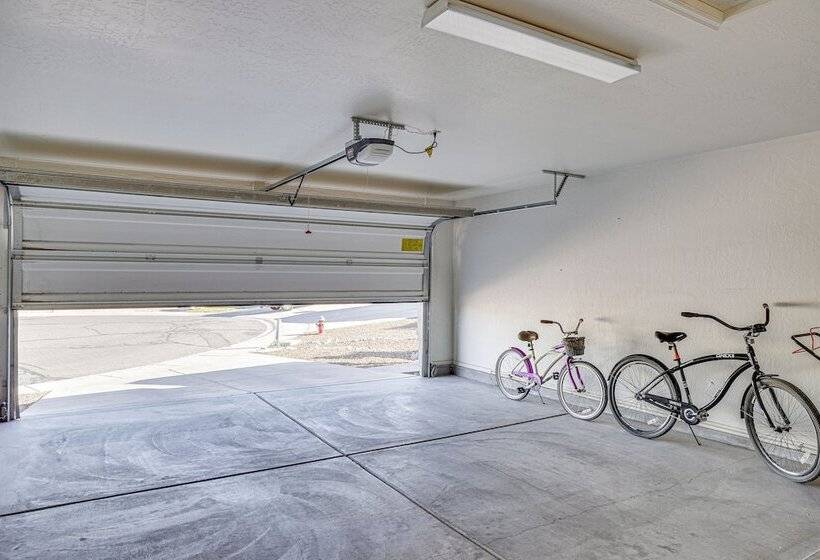 Thatcher Home W/ Fenced Backyard: 3 Mi To Downtown