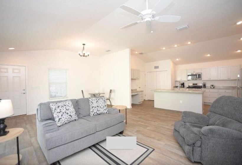 Tinsley   Patio Villa In The Village Of Hawkins