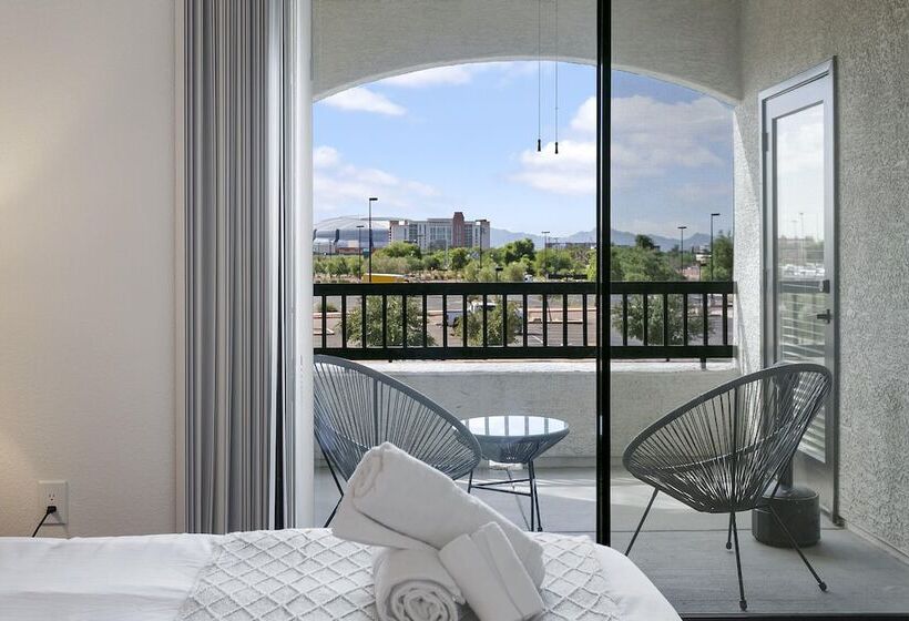 Two Glendale Cozysuites With Pool 2 & 9