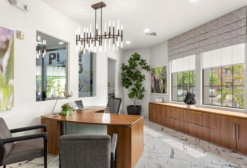 Two Glendale Cozysuites With Pool 2 & 9