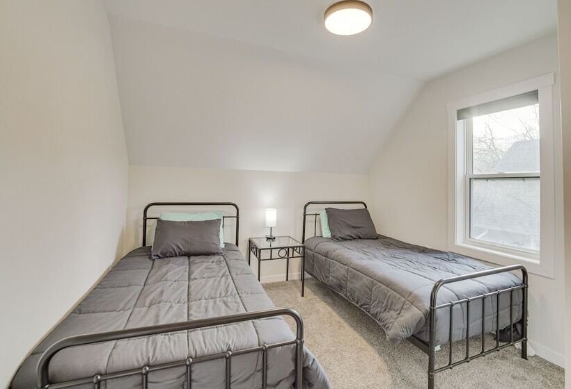 Updated Home < 1 Mi To Downtown Fargo!