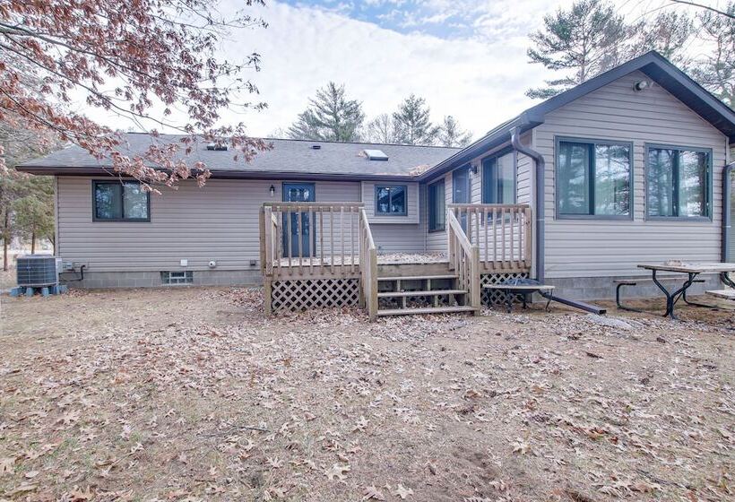 Versatile Castle Rock Lake Home With Fire Pit!