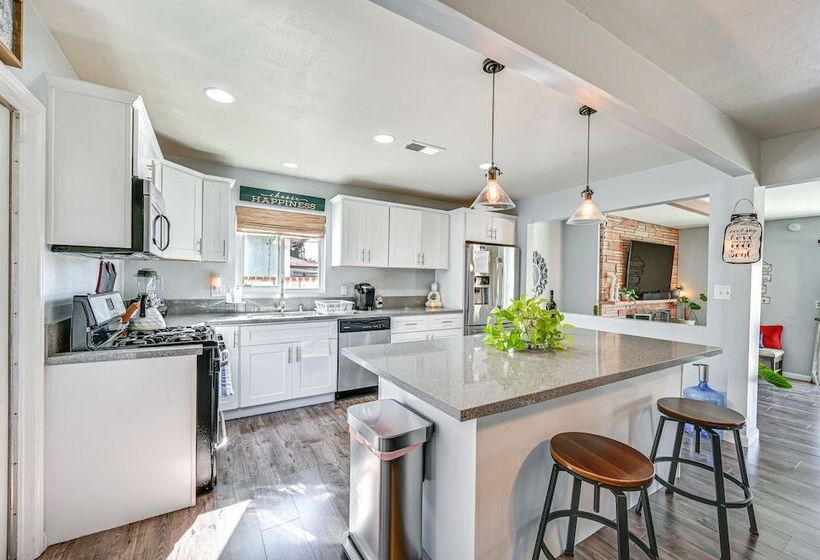 Walkable Chula Vista Home W/ Covered Patio