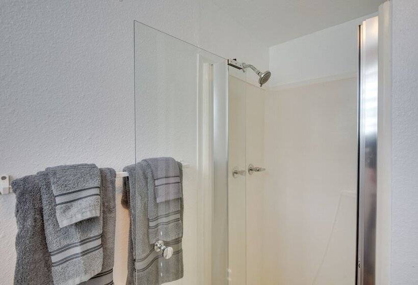 Waterfront Daytona Escape W/ Pool & Game Room!