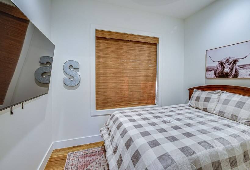 Waterfront Terry Home W/ 3 Decks & Hot Tub!