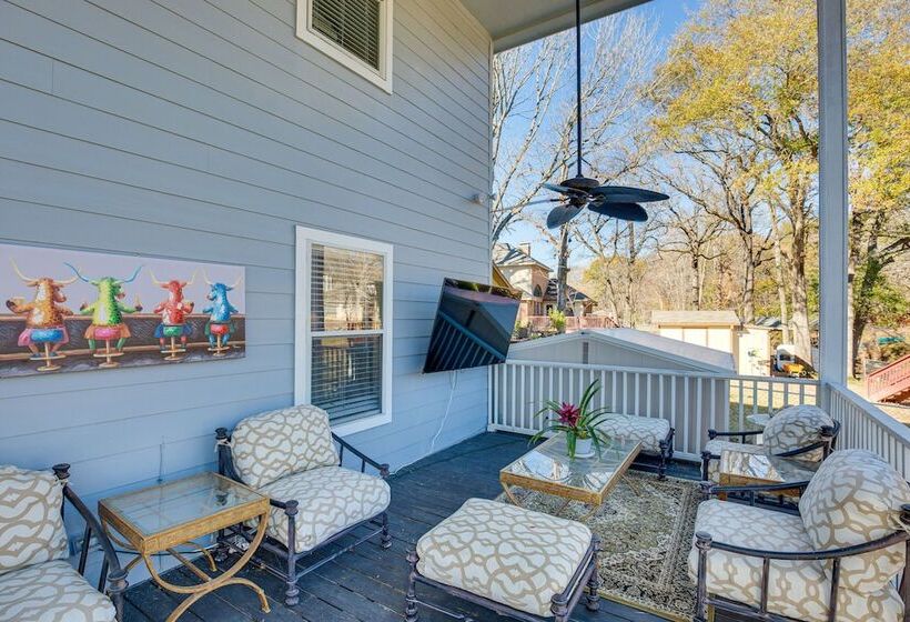 Waterfront Texas Escape W/ Fire Pit & Ev Charger!