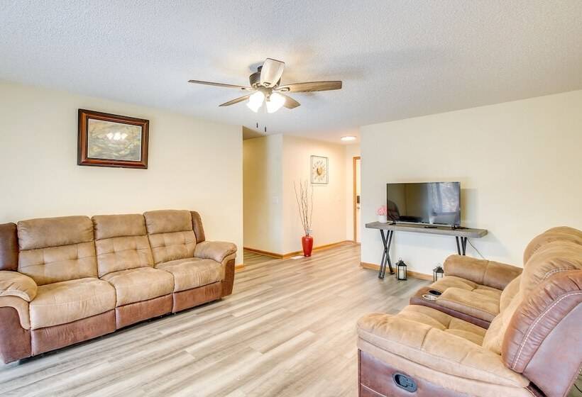 Welcoming Hot Springs Home 12 Mi To National Park