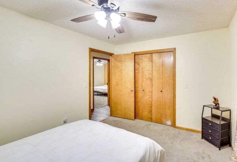 Welcoming Hot Springs Home 12 Mi To National Park