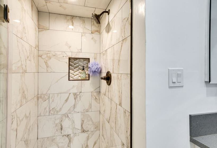 Spacious Home W/ Yard ~ 7 Mi To Dtwm San Diego!