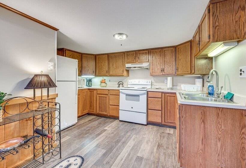 Wells Vacation Rental: 1 Mi To Moody Beach!