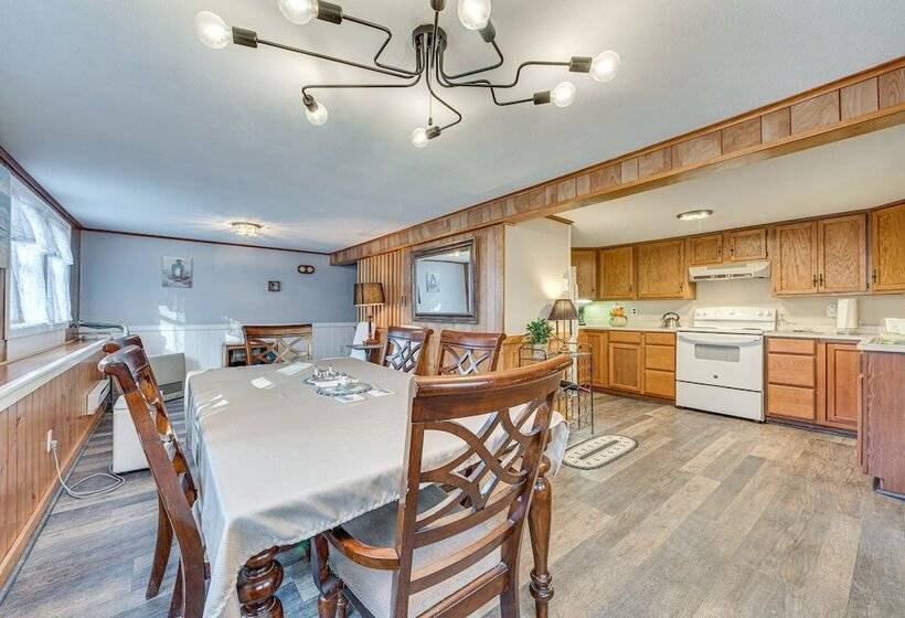 Wells Vacation Rental: 1 Mi To Moody Beach!