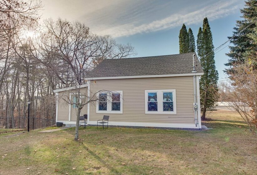 Wells Vacation Rental: 1 Mi To Moody Beach!