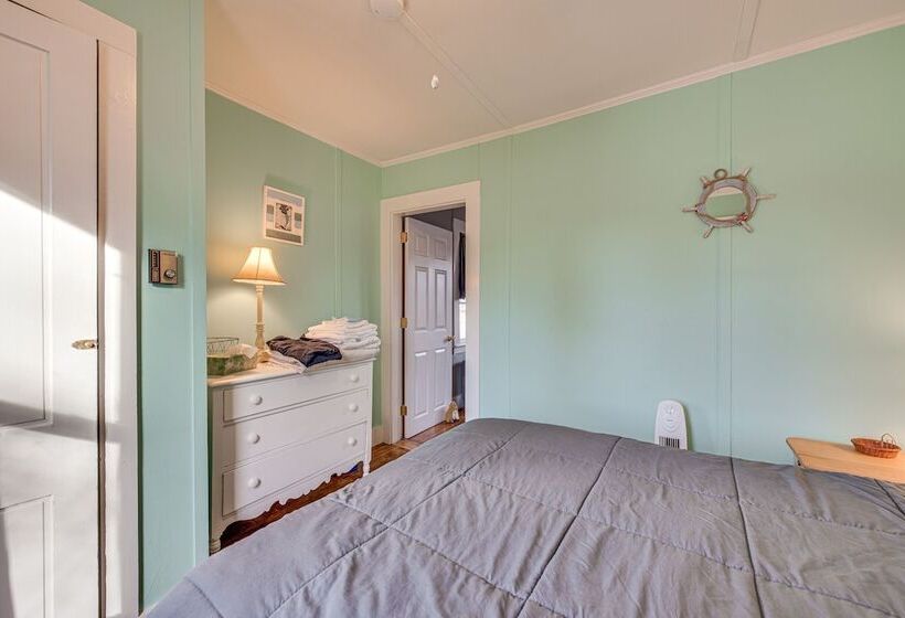 Wells Vacation Rental: 1 Mi To Moody Beach!