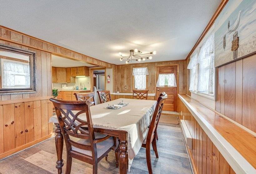 Wells Vacation Rental: 1 Mi To Moody Beach!