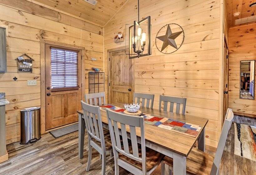 Coosawattee River Resort Cabin W/ Private Hot Tub!