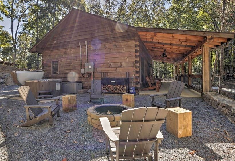 Coosawattee River Resort Cabin W/ Private Hot Tub!