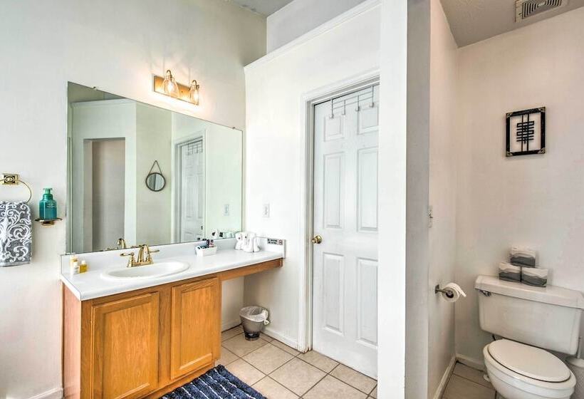 Atlanta Area Home W/ Yard ~ 2 Mi To Six Flags