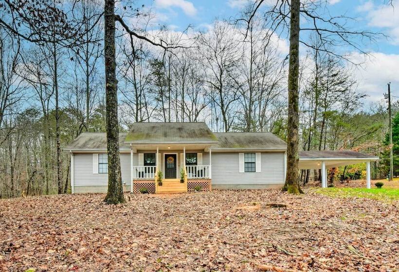 Beautiful Clarkesville Home ~ 8 Mi To Helen!