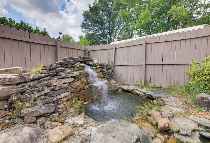 Memphis Family Home W/ Deck & Games