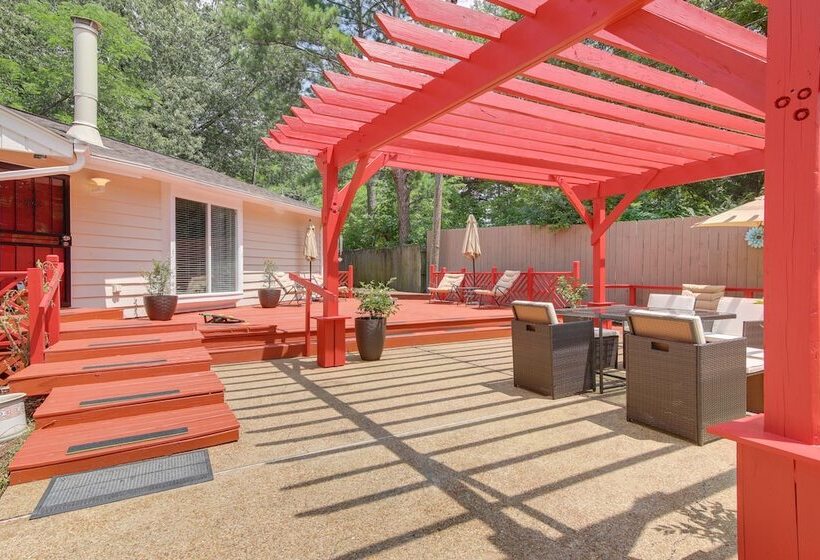 Memphis Family Home W/ Deck & Games