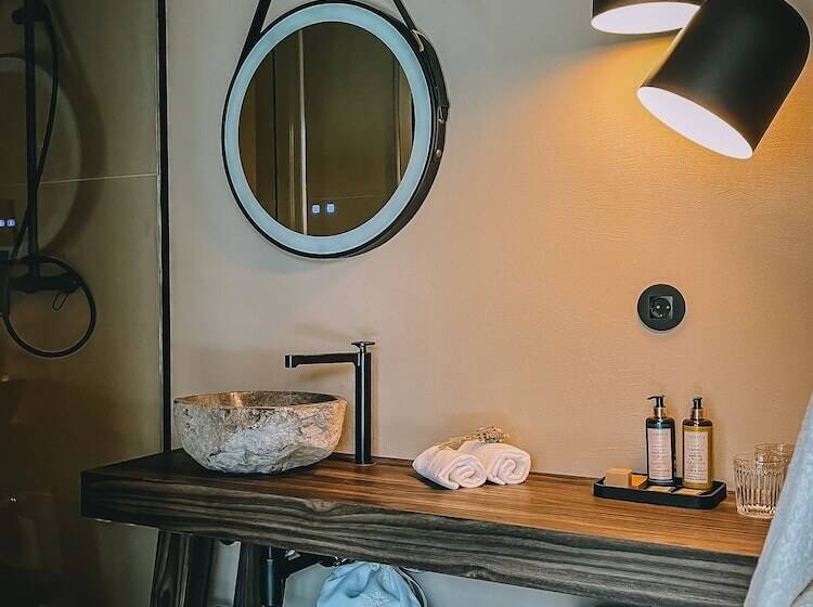 مبيت وإفطار Terrasense Mountain Charm Retreat & Farm