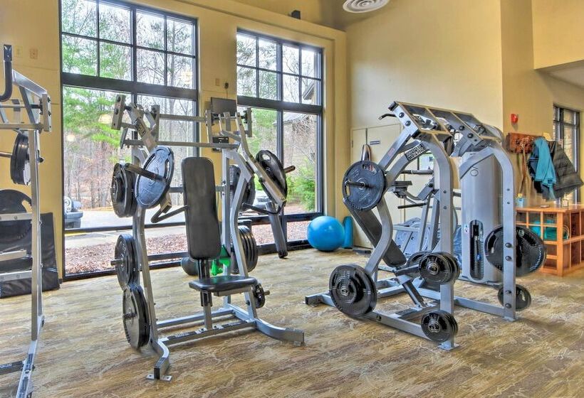 Big Canoe Cabin W/ Mountain View, Hiking & Lake!