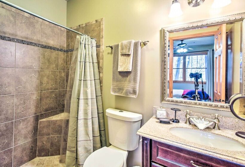 Big Canoe Cabin W/ Mountain View, Hiking & Lake!