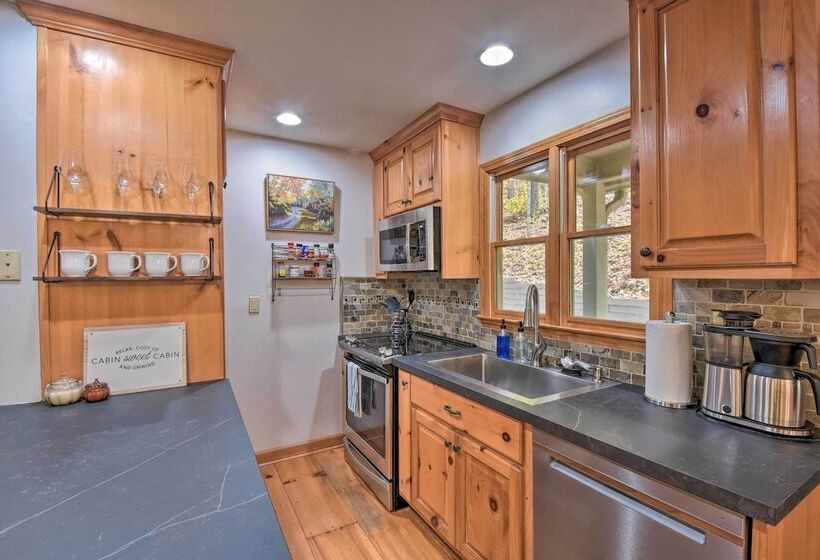 Big Canoe Cabin W/ Mountain View, Hiking & Lake!