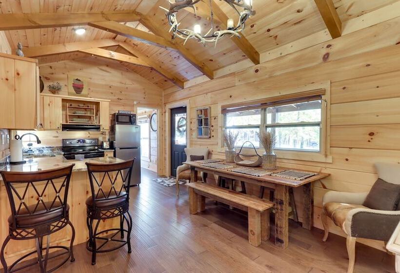 Blairsville Mountain Retreat W/ Private Hot Tub!