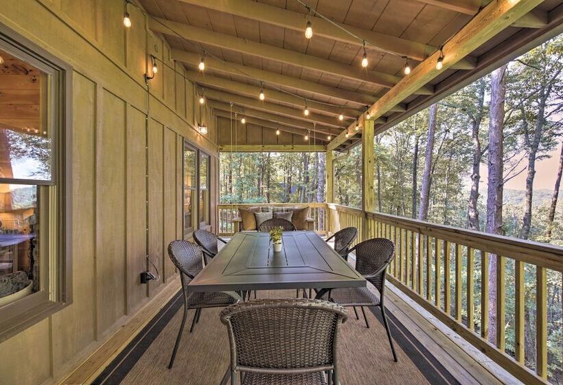 Blue Ridge Hideaway W/ Fire Pit & Mtn Views!